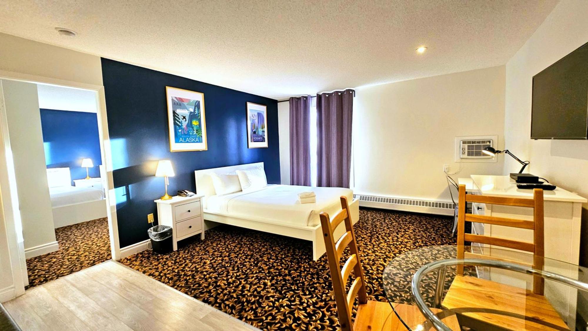 Cloud 9 Inn Whitecourt Extérieur photo