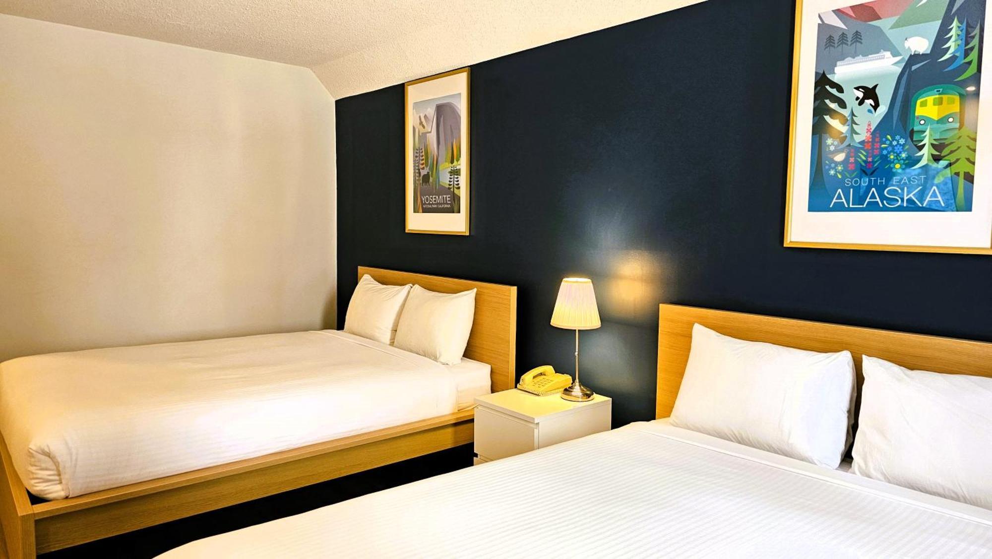 Cloud 9 Inn Whitecourt Extérieur photo