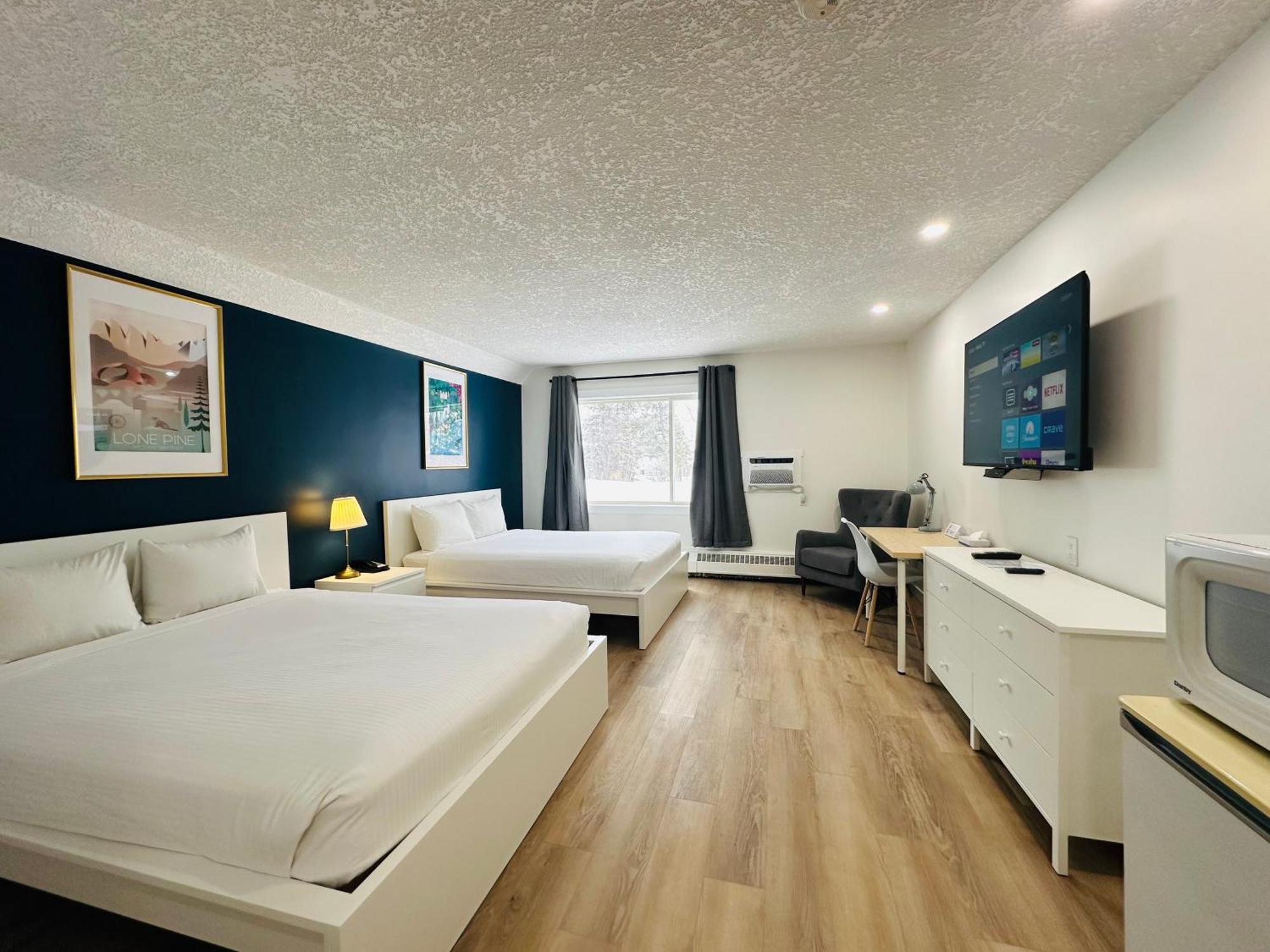 Cloud 9 Inn Whitecourt Extérieur photo